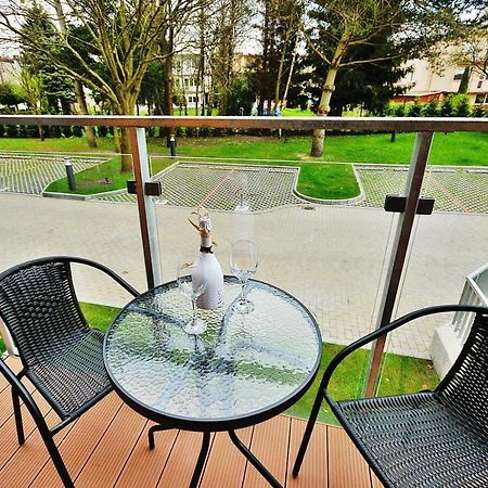 Apartament Lazur Polanki Park コウォブジェク エクステリア 写真