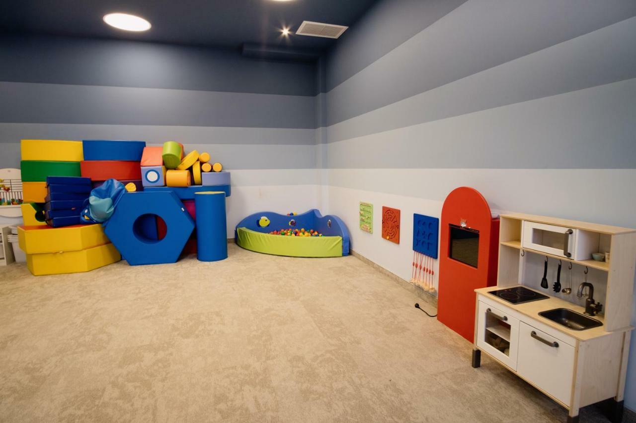 Apartament Lazur Polanki Park コウォブジェク エクステリア 写真